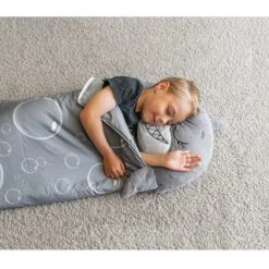 Happy Nappers Sovepose 137cm - Grå Hai 17 Happy Nappers Sovepose 137cm - Grå Hai -Cuddlebug Selger 118800 4 1 256605 h62090134