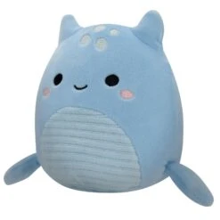 Squishmallows S7 Plysjbamse 19cm - Loch Ness Monsteret Lune 10 Squishmallows S7 Plysjbamse 19cm - Loch Ness Monsteret Lune -Cuddlebug Selger 230413 095502 123521 4 266488 h22a94707