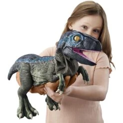 Jurassic World - Real FX Baby Blue 9 Jurassic World - Real FX Baby Blue -Cuddlebug Selger 6060430 200 20 282 5 255784 h62090134