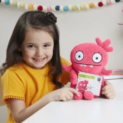 UglyDolls Plysjfigur 24 Cm - Moxy -Cuddlebug Selger 96166 4 213289 hcbd2de7c